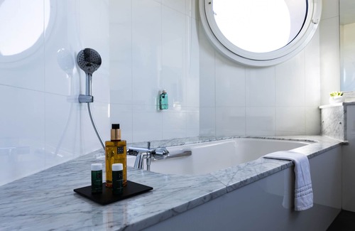 Belsunce Hotel | Escale Oceania Marseille Vieux Port