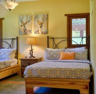 Urbanizacion Raul Ruiz Ski Chalet | Escape Chalet at Pinar del Sol in Jarabacoa