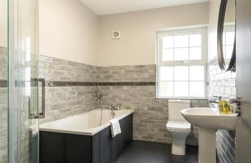 Enniskillen House | Escape Ordinary at Devenish Manor