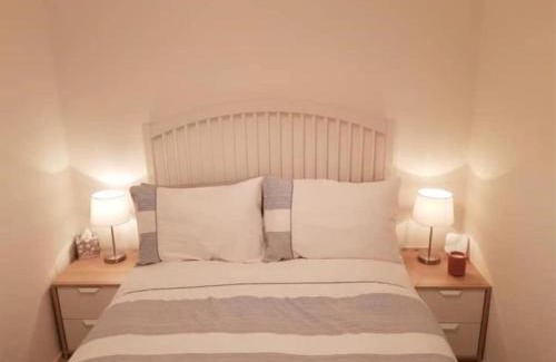 Martin House | Escape to a Clifftop Chalet with pool and tennis onsite - 1A Kingsdown Holiday Park