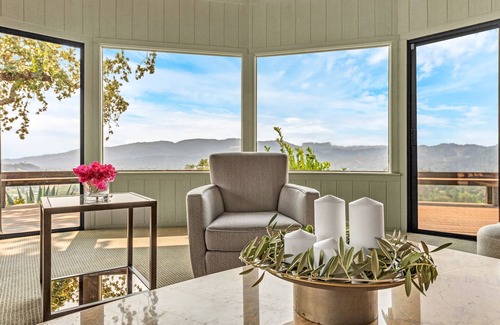 Calistoga House | Escape to “Casa Paradiso” in the Napa Valley!