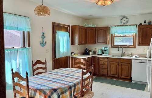 Two Rivers House | Escape to fall in northern Wisconsin & Door County