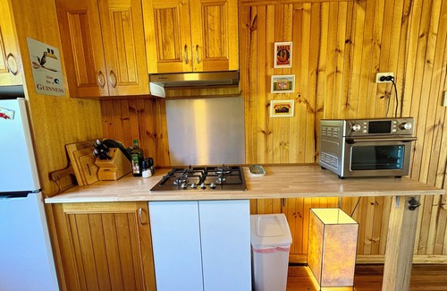 Weldborough Cottage | Escape to History & Nature! Peaceful & cosy 1890s cottage near MTB trails & pub.