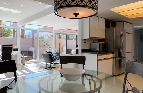 Racquet Club Estates Condo | Escape to Palm Springs Paradise