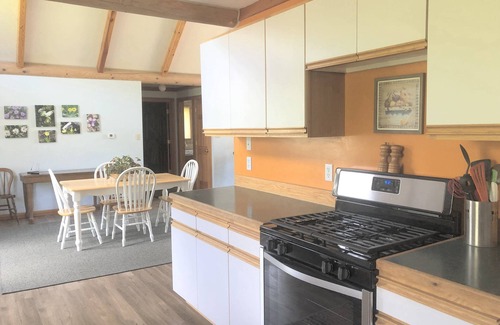 Bozeman Cabin | Escape to paradise. A 30 minute scenic drive from downtown Bozeman. n