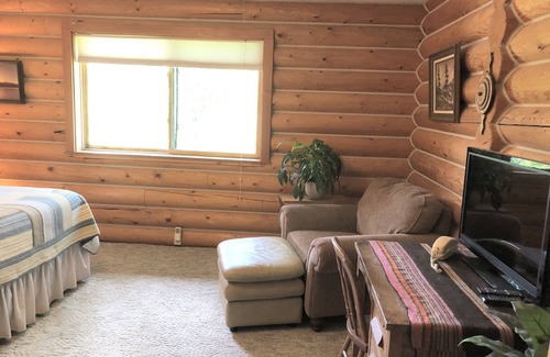 Bozeman Cabin | Escape to paradise. A 30 minute scenic drive from downtown Bozeman. n