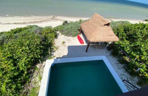 San Benito House | Escape to Paradise, Minimalist 4-BR Beachfront, 300 Mbps with amazing views