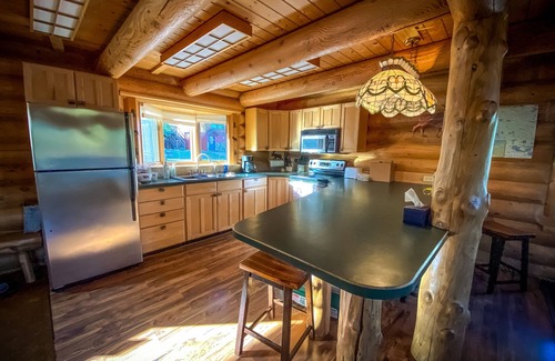 Crane Lake Cabin | Escape to your cozy 2-bedroom cabin near Voyageurs National Park