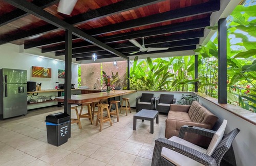 Puerto Viejo de Talamanca House | Escondido Retreat Centre | 3 Pools, AC, Yoga Deck, Sleeps 16 people, Game Room