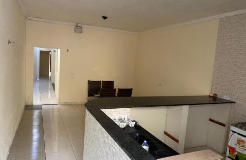 Juazeiro do Norte House | Espaço Amplo de 2 quartos com 2 camas de casal e 1 de solteiro