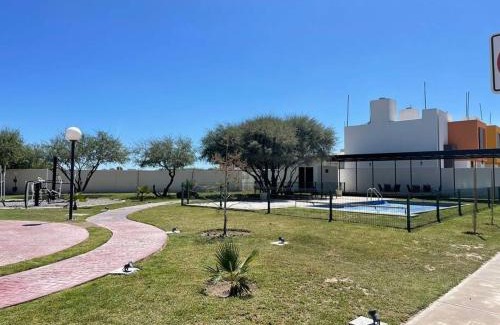 San Luis Potosi Apartment | Espaciosa casa cerca de zona industrial