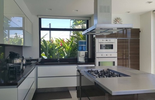 Girardot House | Espectacular Casa con Vista