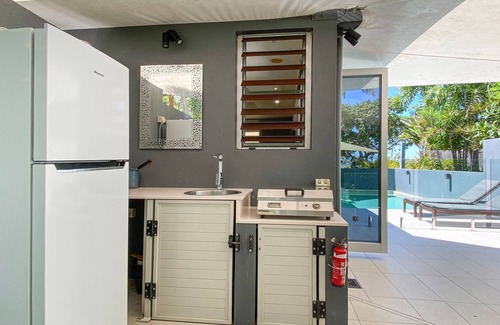 Horseshoe Bay House | Essence Beachfront Retreat