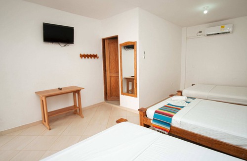 Covenas Hotel | Estándar Múltiple Con Balcón En Coveñas Cerca A La Playa