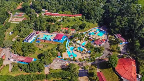 Santa Isabel Resort | Estância Solazer