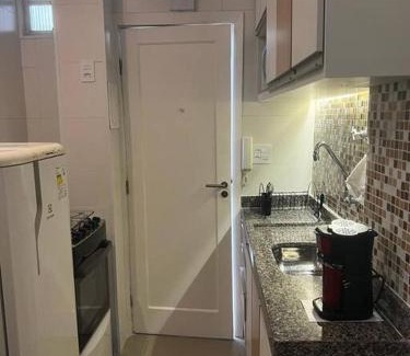 Embare Apartment | Estúdio aconchegante em Santos na praia do Embaré