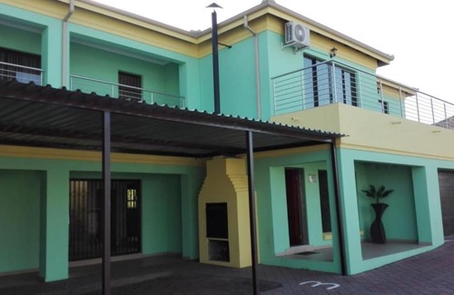 Emalahleni House | Estoby Executive guest house