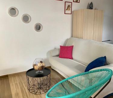 Figueras (Castropol) Apartment | Estudio Pajar rural con bonito jardín - Los Gayoles Rural