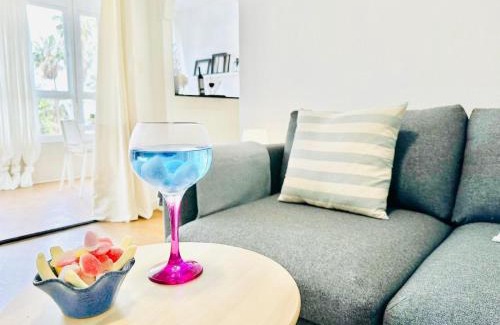 Mezquitilla Apartment | Estudio Pepa Luna Algarrobo Beach