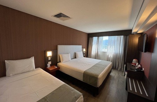 Recreio dos Bandeirantes Hotel | eSuites Hotel Recreio Shopping