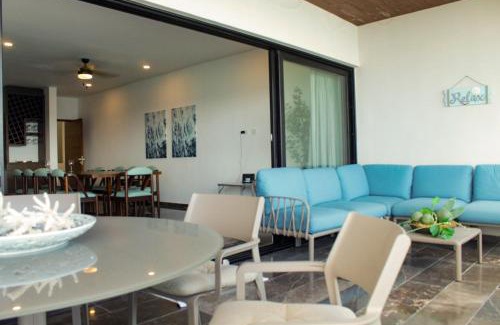 Ixil Apartment | Eubea Luxury beachfront penthouse