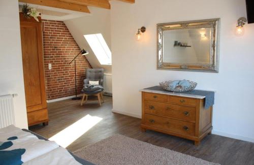 Osterhever House | Eulenhaus Osterhever