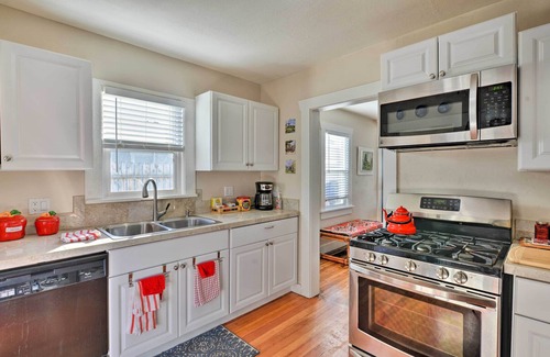 Eureka Cottage | Eureka Cottage Near Sequoia Park & Old Town!