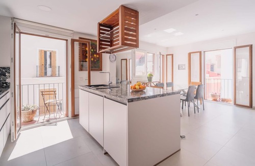 San Lorenzo Apartment | Eva Recommends San Lorenzo