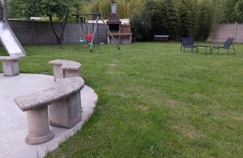 Ozoir-la-Ferriere House | Evasion Paris-disney, Parking Gratuit, Gare à 8 min à Pieds, Wifi, Jardin 600m2