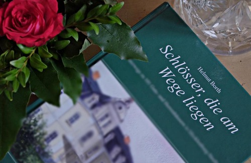 Neuenhagen House | Event- Kultur & B&B Kunst Schloss Neuenhagen Übernachten im Denkmal