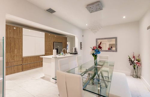 Aventura House | Events Welcome 5b3b Home w Pool Hot Tub BBQ