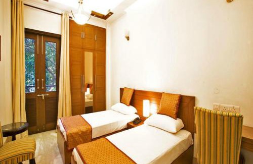 Defence Colony House | Evergreen Suites