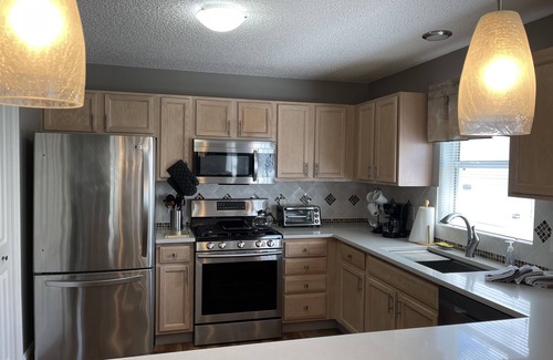 Piedmont Villa | EVERGREEN VILLA II Newly updated 2 bedroom 2 bath courtyard villa