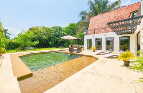 Girardot House | Exótica casa en EL PEÑÓN- GIRARDOT