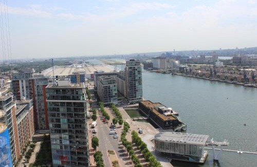 Docklands Apartment | EXCEL LONDON MAJESTIC APARTMENT