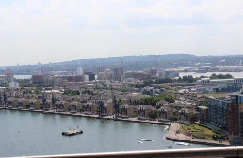 Docklands Apartment | EXCEL LONDON MAJESTIC APARTMENT