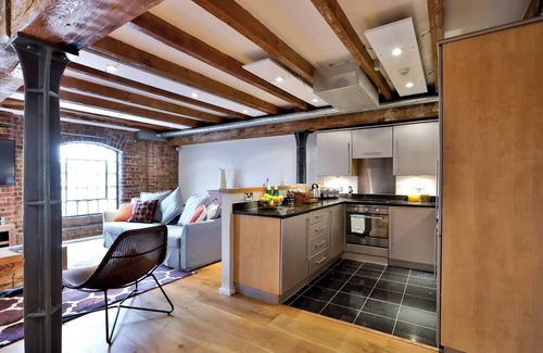 Docklands Apartment | ExCel Warehouse Conversion by Wild Roses