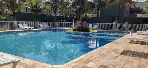 Juquehy House | Excelente casa em condomínio fechado em Juquehy. 2 suítes, ar, piscina comum.