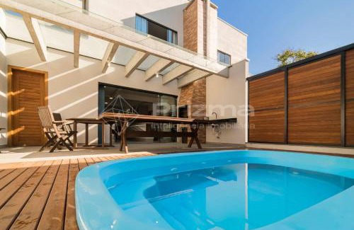 Mariscal House | Excelente duplex geminado na Praia de Mariscal.