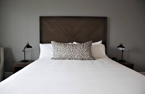 Winters Hotel | Excellent Choice! With Free Parking, Pets Allowed, Near Winters Museum!