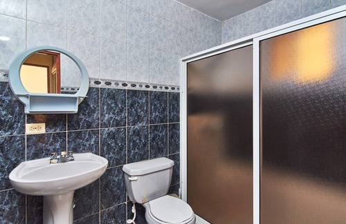 Corales del Sur Hotel | Excellent Single Room 1 Double Bed Free High Speed Wireless & Wired Intenert