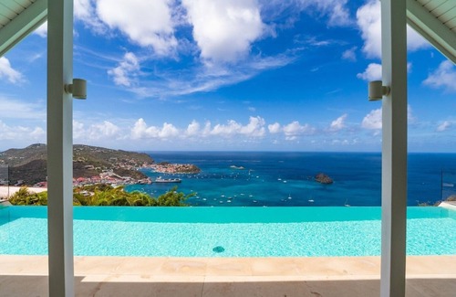 Gustavia Villa | Exceptional 4 BDRM Villa w Jacuzzi and Pool
