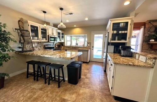 North Mountain House | Exceptional! Remodeled 3Bd/2Ba with GIANT Private Pool and Covered Patio