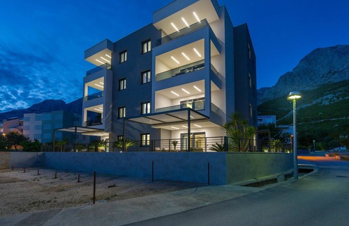 Promajna Apartment | Exclusive apartment in a dream location by the sea.