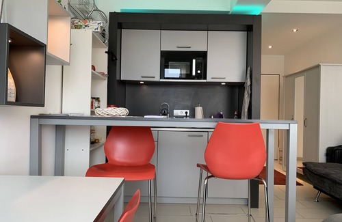 Sudstadt Ostlicher Teil Apartment | ☆ Exclusive feel-good oasis by Rabe - ✔Netflix ✔Gym ✔Parking