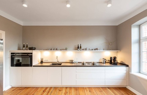 Platschow House | Exclusive forester's lodge in a secluded location with park