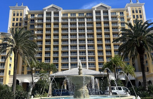 Key Biscayne Condo | Exclusive Key Biscayne Getaway – 1BR Spa Bath Suite at 5★ Resort Hotel