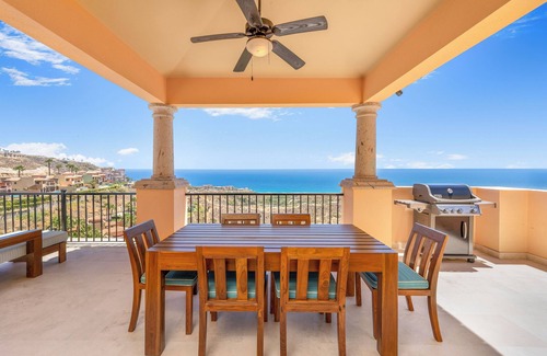 Paraiso Escondido Villa | Exclusive Renovated Montecristo 3 BR at Quivira