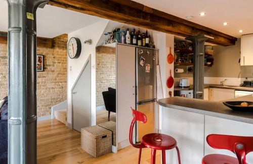 Whitechapel Apartment | Exclusive Shoreditch Warehouse w. Rooftop Garden