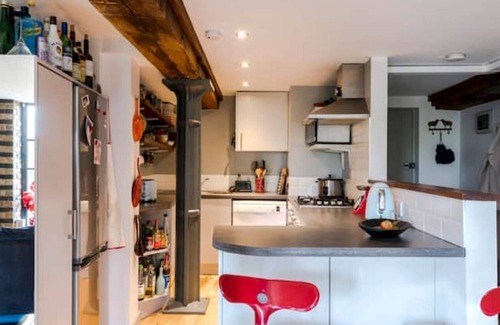 Whitechapel Apartment | Exclusive Shoreditch Warehouse w. Rooftop Garden